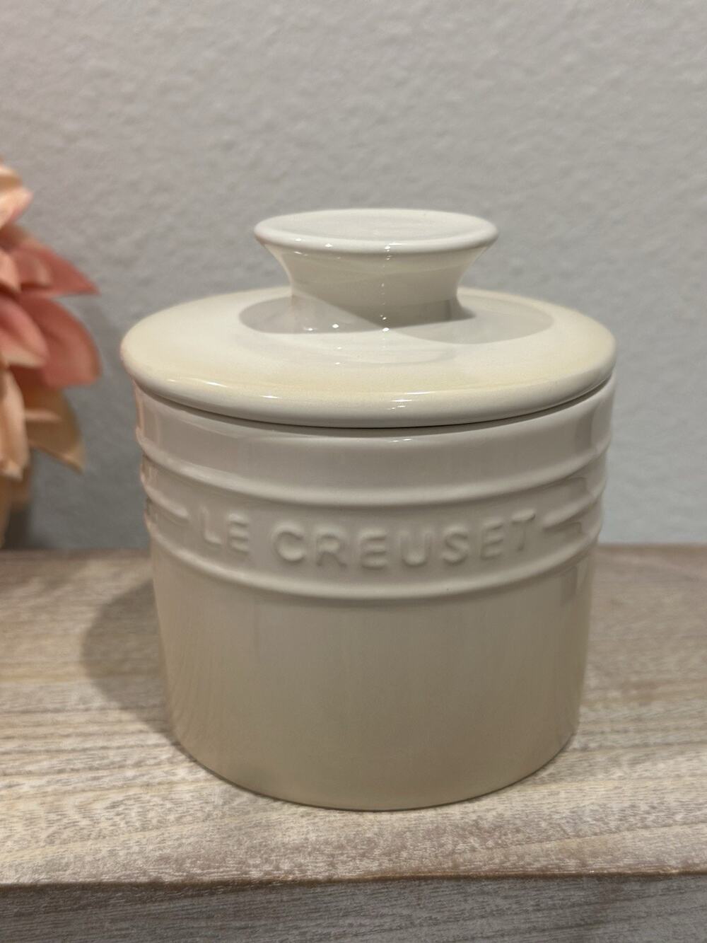 Le Creuset Dune 6 Oz Butter Crock Round Signature Stoneware NIB
